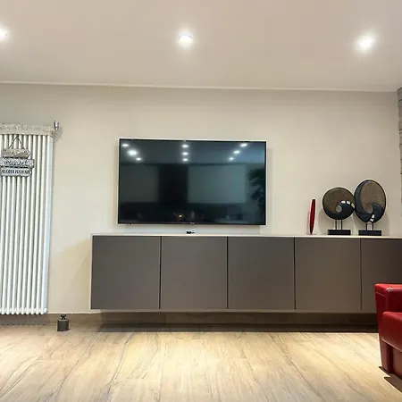 Apartment R39 Elegant With Private Parking