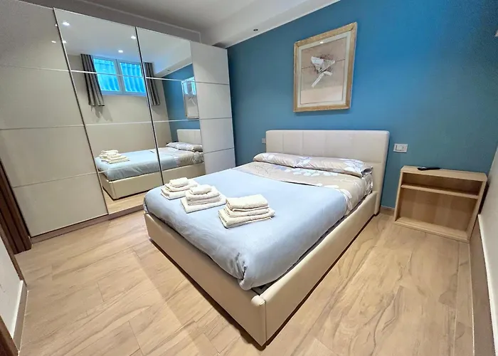 R39 Elegant With Private Parking Apartment Milan