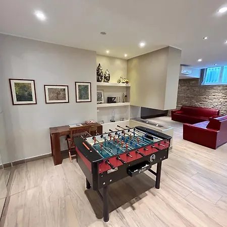 R39 Elegant With Private Parking Apartman